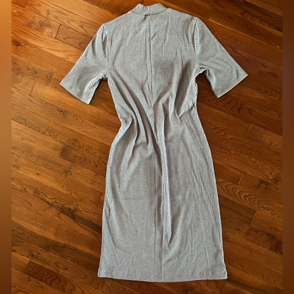 Gray Ribbed Dress 🩶 - Picture 3 of 5